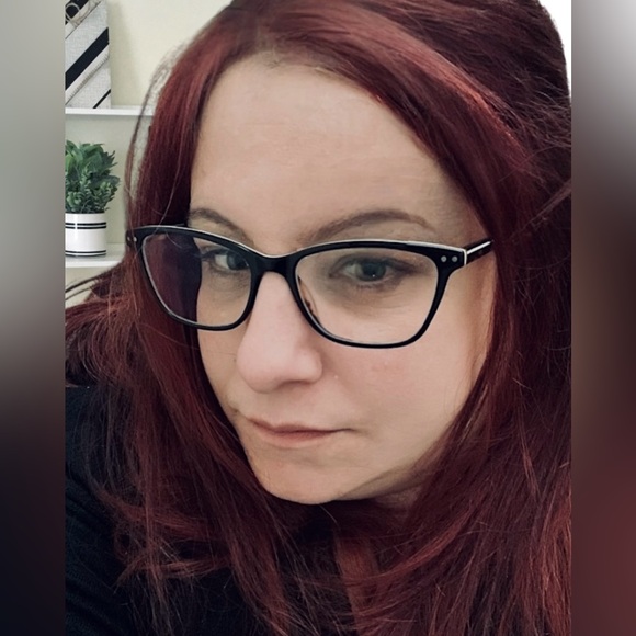 Meet your Posher, Peyton - Picture 2 of 2